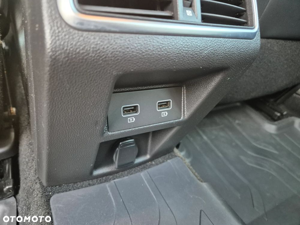 Renault Megane BLUE dCi 115 EDC BUSINESS EDITION - 12