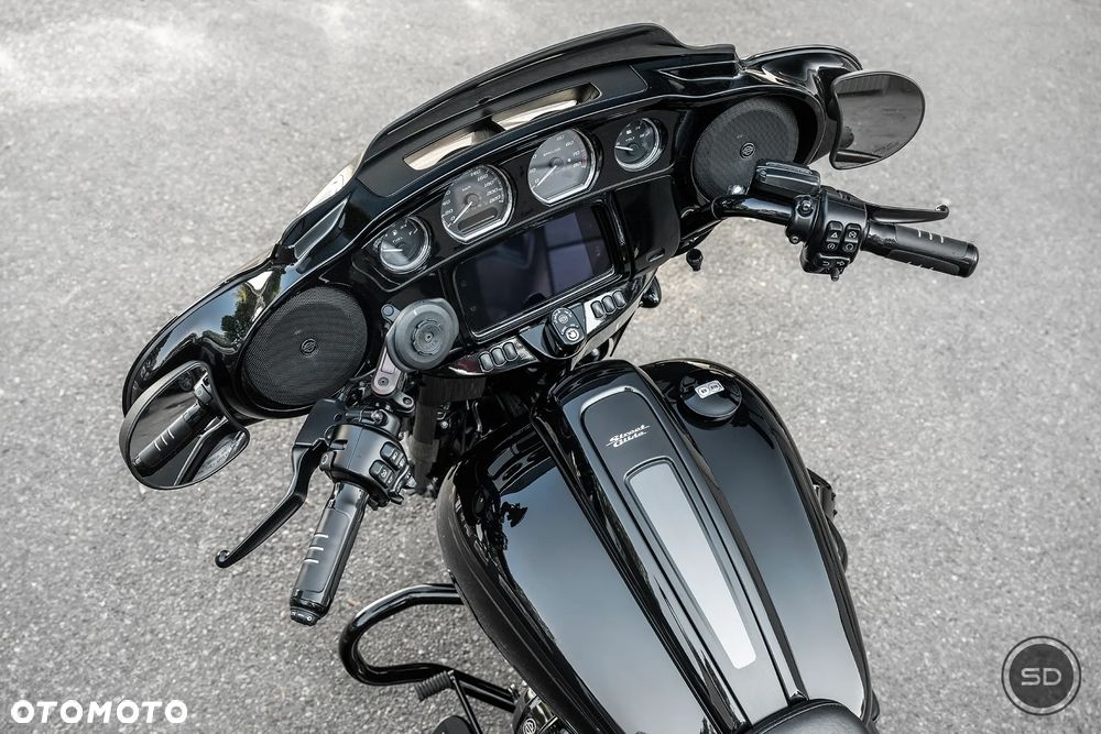 Harley-Davidson Touring Street Glide - 5