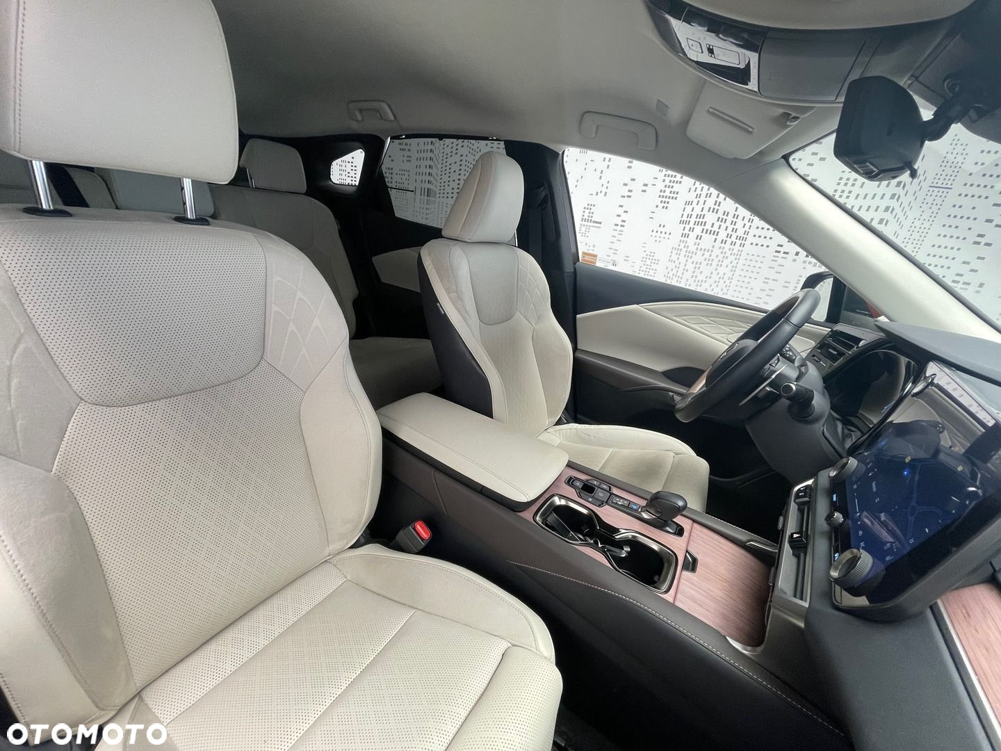 Lexus RX - 11