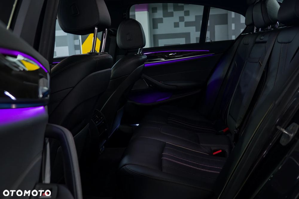 BMW Seria 5 - 21
