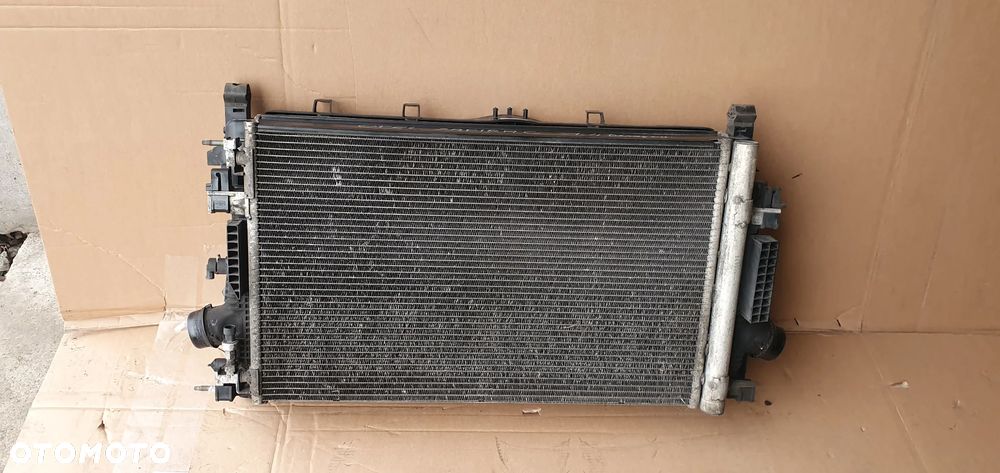 Pas przedni chłodnice wentylatory Opel Zafira C 1.4 Turbo - 5