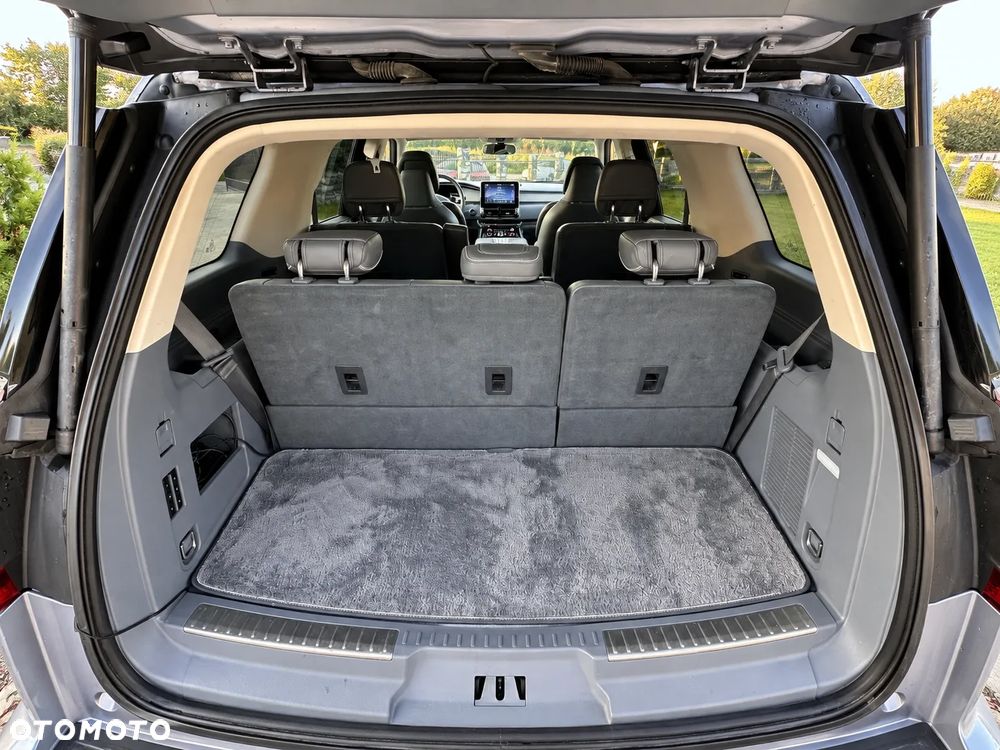 Lincoln Navigator - 9