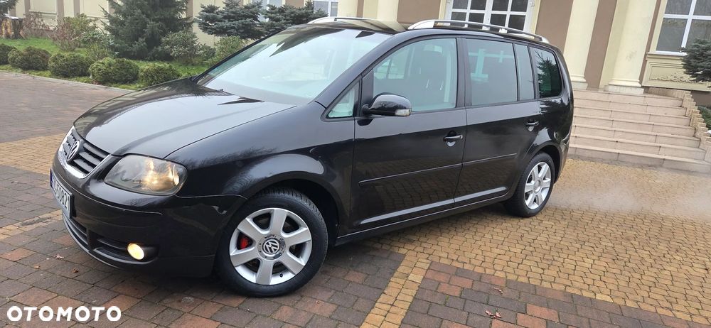 Volkswagen Touran 2.0 TDI DPF Highline - 21