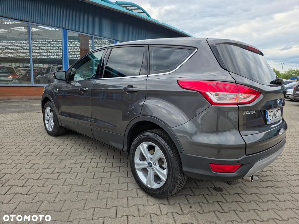 Ford Kuga 2.0 TDCi 2x4 Titanium - 28