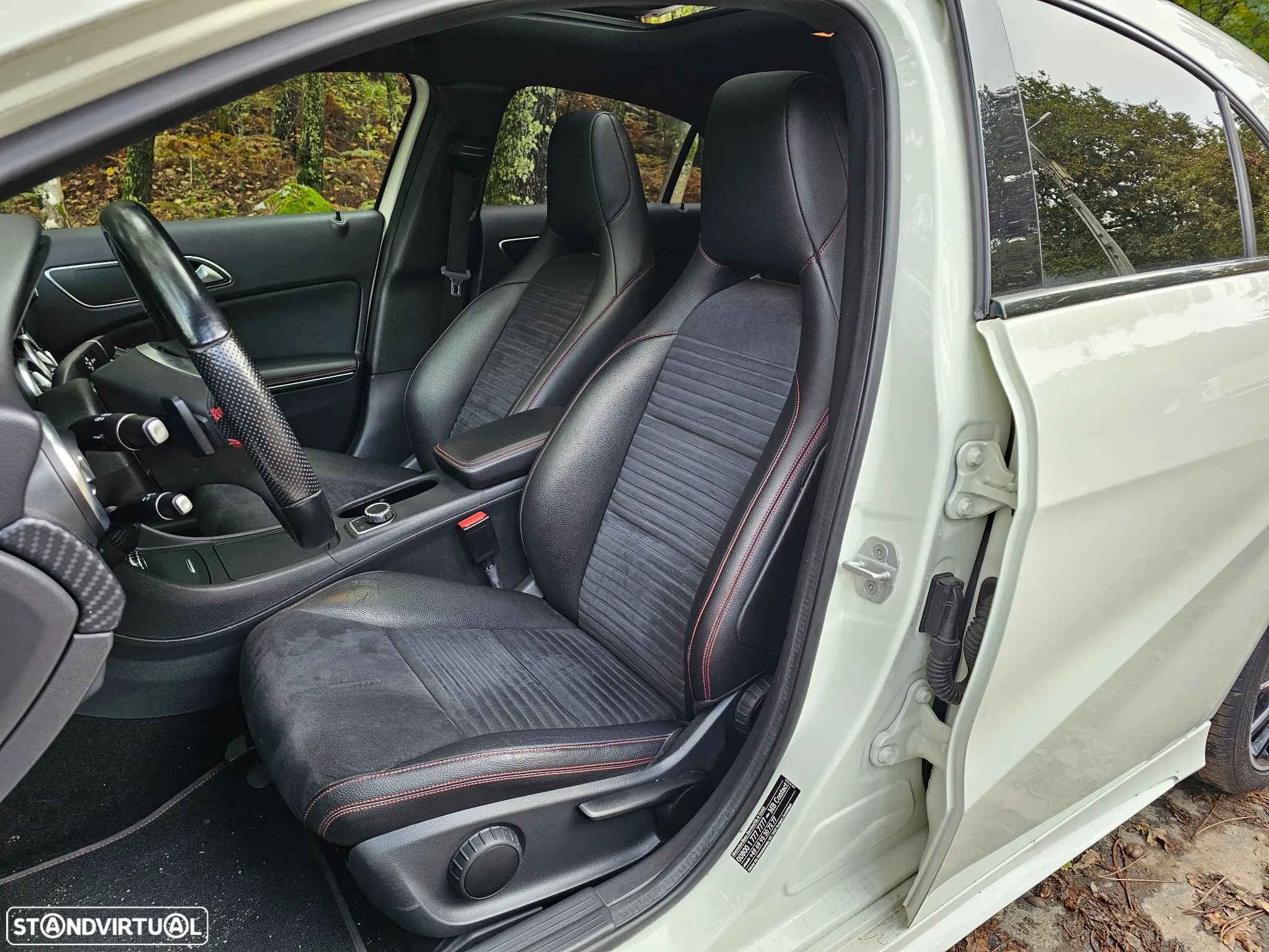 Mercedes-Benz A 220 d 7G-DCT AMG Line - 12