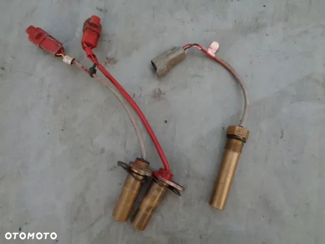 Czujnik skrzyni biegów mostu WOM McCormick XTX TTX - 5