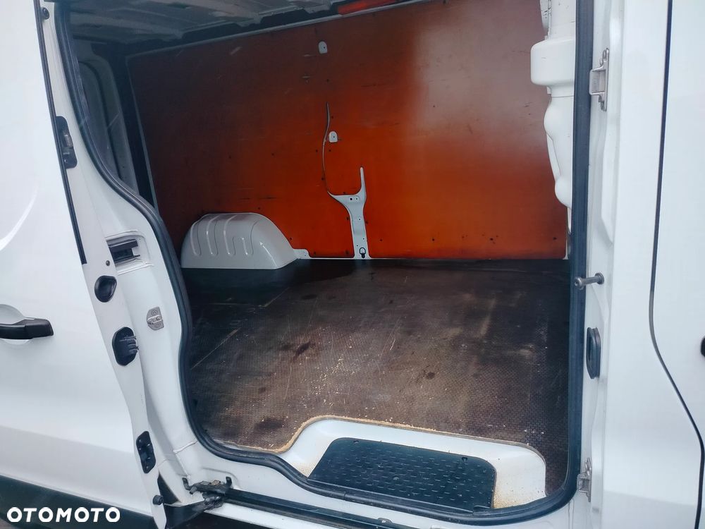 Renault Trafic - 22