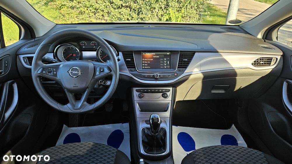 Opel Astra 1.4 T Dynamic - 18
