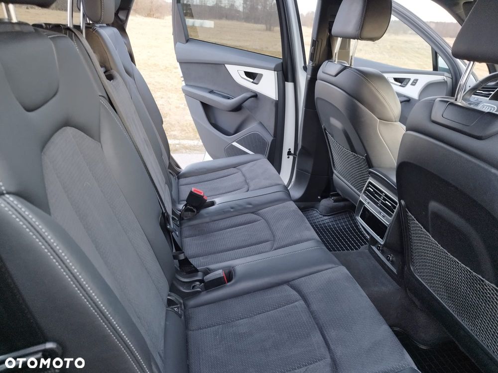 Audi Q7 - 9