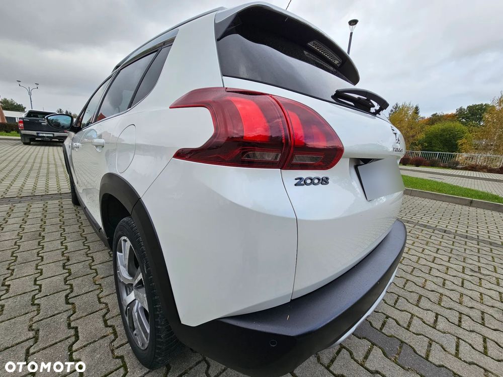 Peugeot 2008 - 11