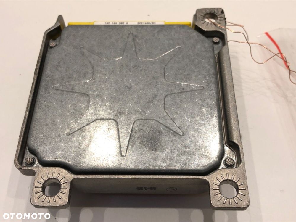 SENSOR AIRBAG - 173.00 PLN - AUDI A3 (8L1) 1996 - 2006 1.6 74 kW [101 KM] benzyna 1996 - 2003 - 2