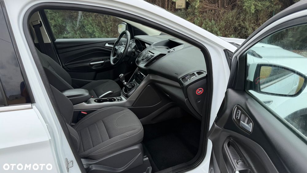 Ford Kuga - 6