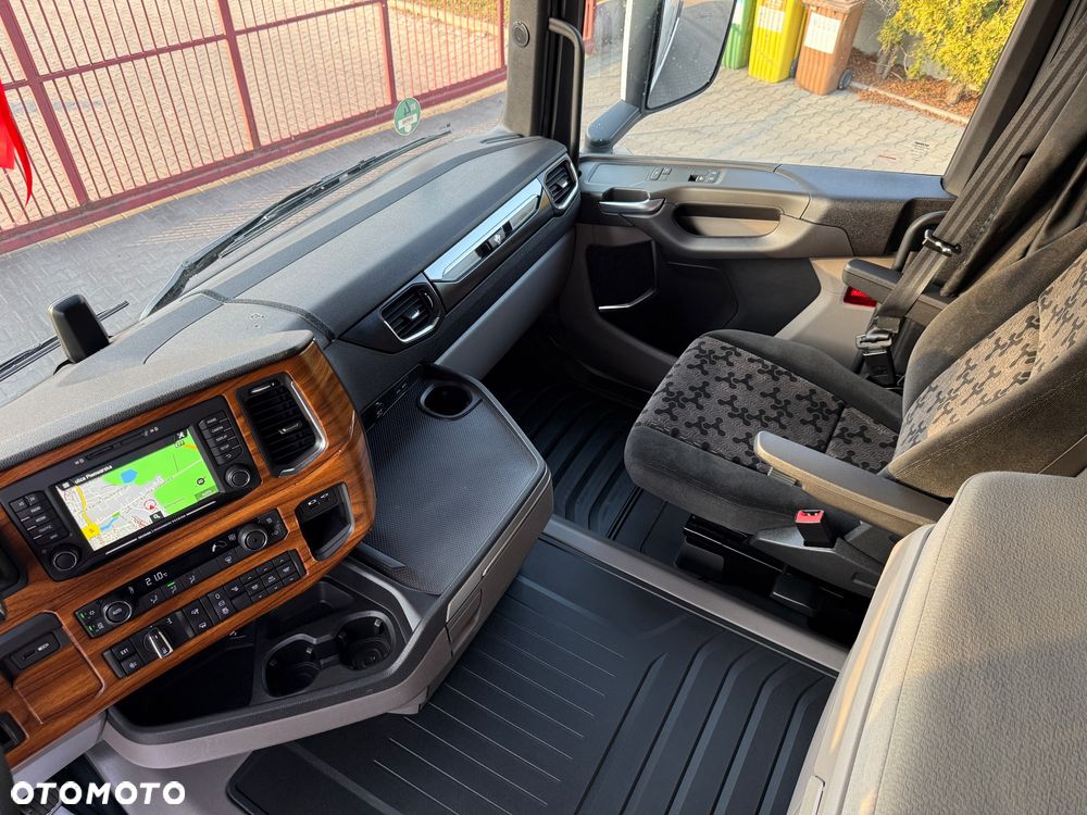 Scania R520, V 8 - 23