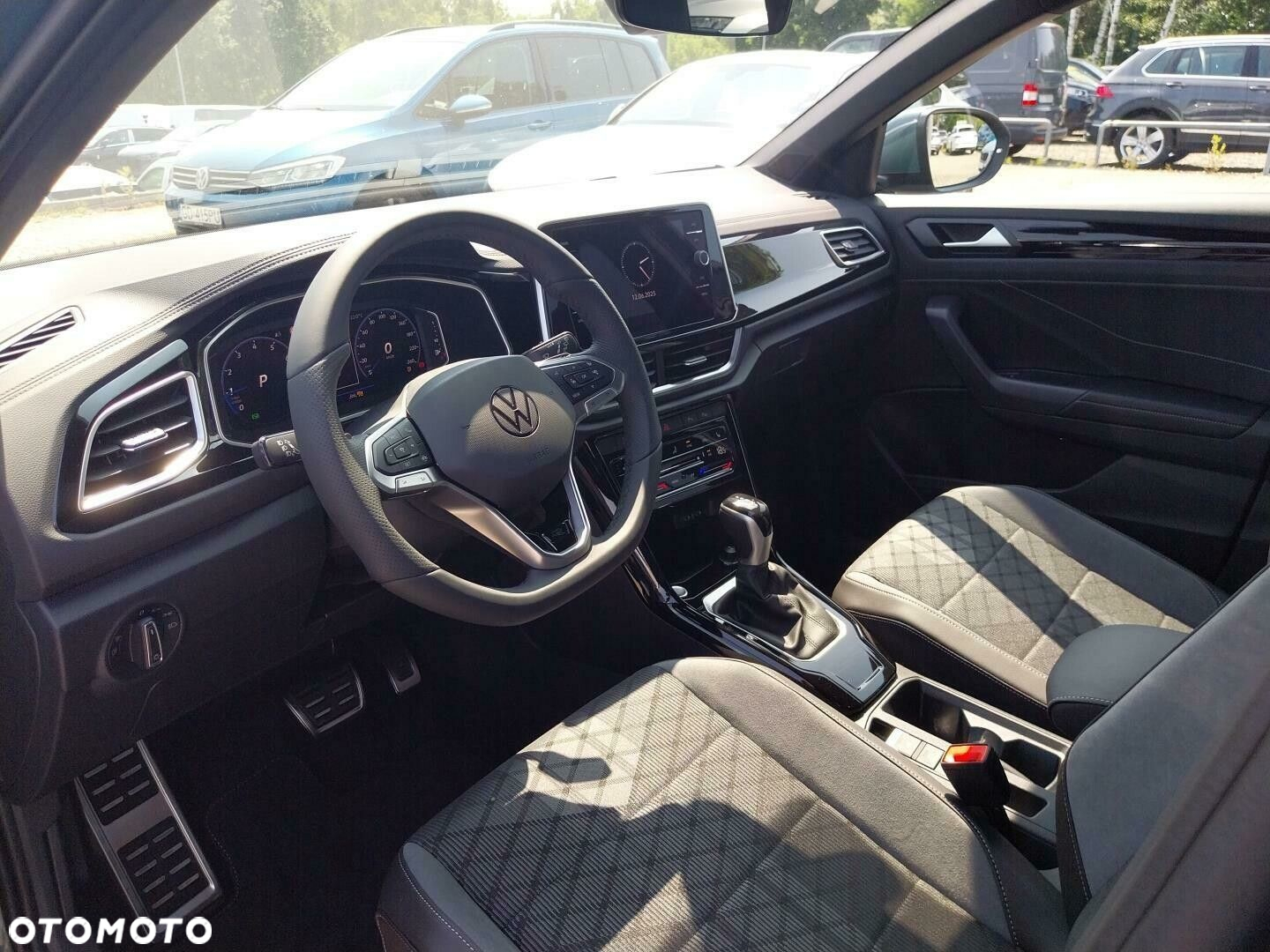 Volkswagen T-Roc - 11