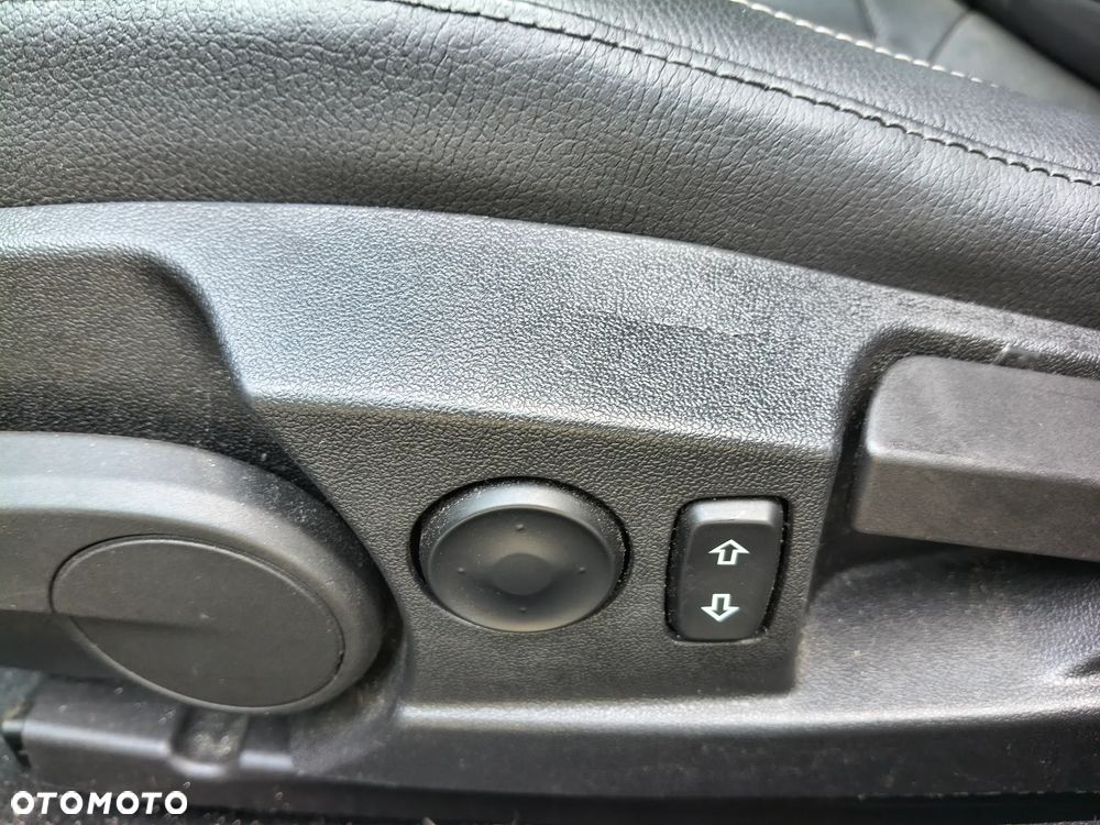 Opel Insignia - 21
