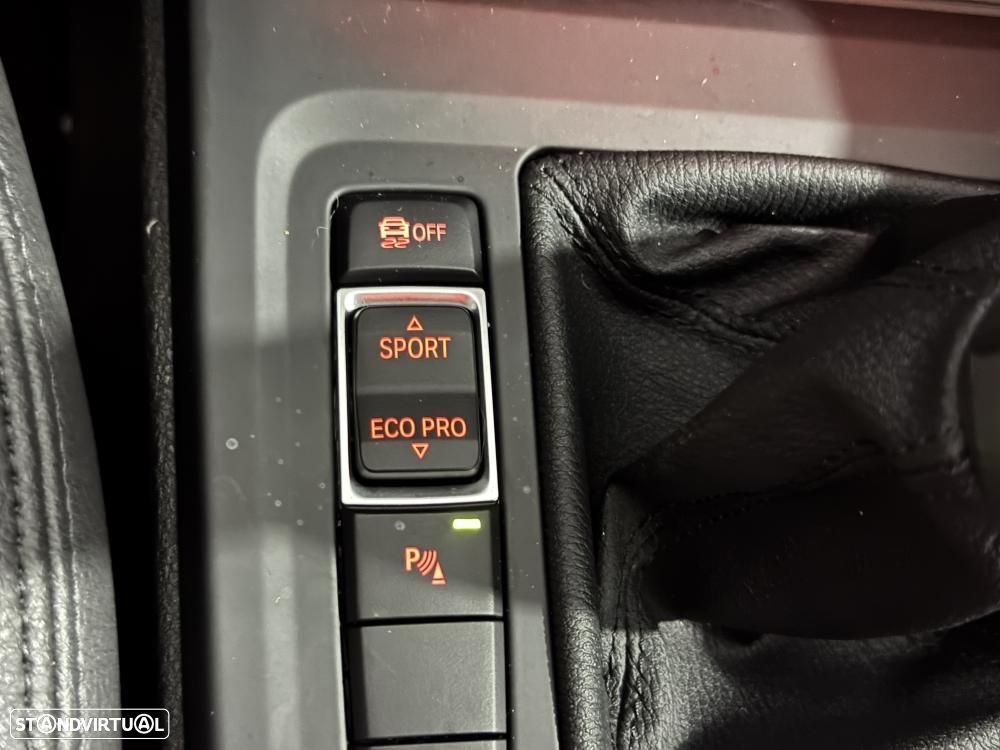 BMW X1 16 d sDrive Advantage - 36