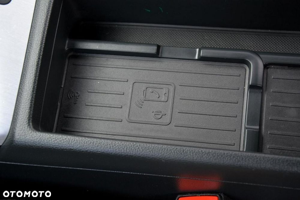 Audi A4 Avant 40 TDI S Line S tronic - 33