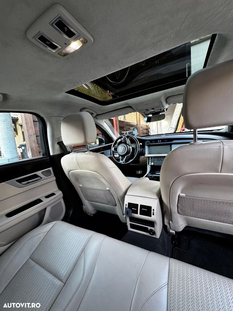 Jaguar XF 20d AWD Prestige - 5