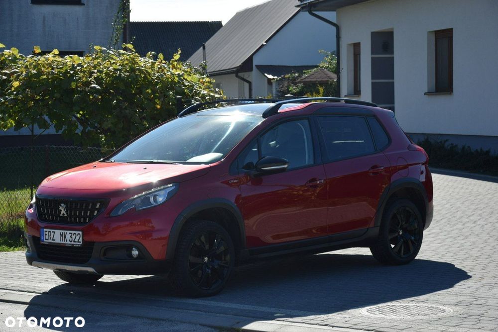 Peugeot 2008 1.2 Pure Tech Allure S&S - 4