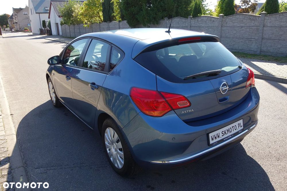 Opel Astra 1.6 Active - 8