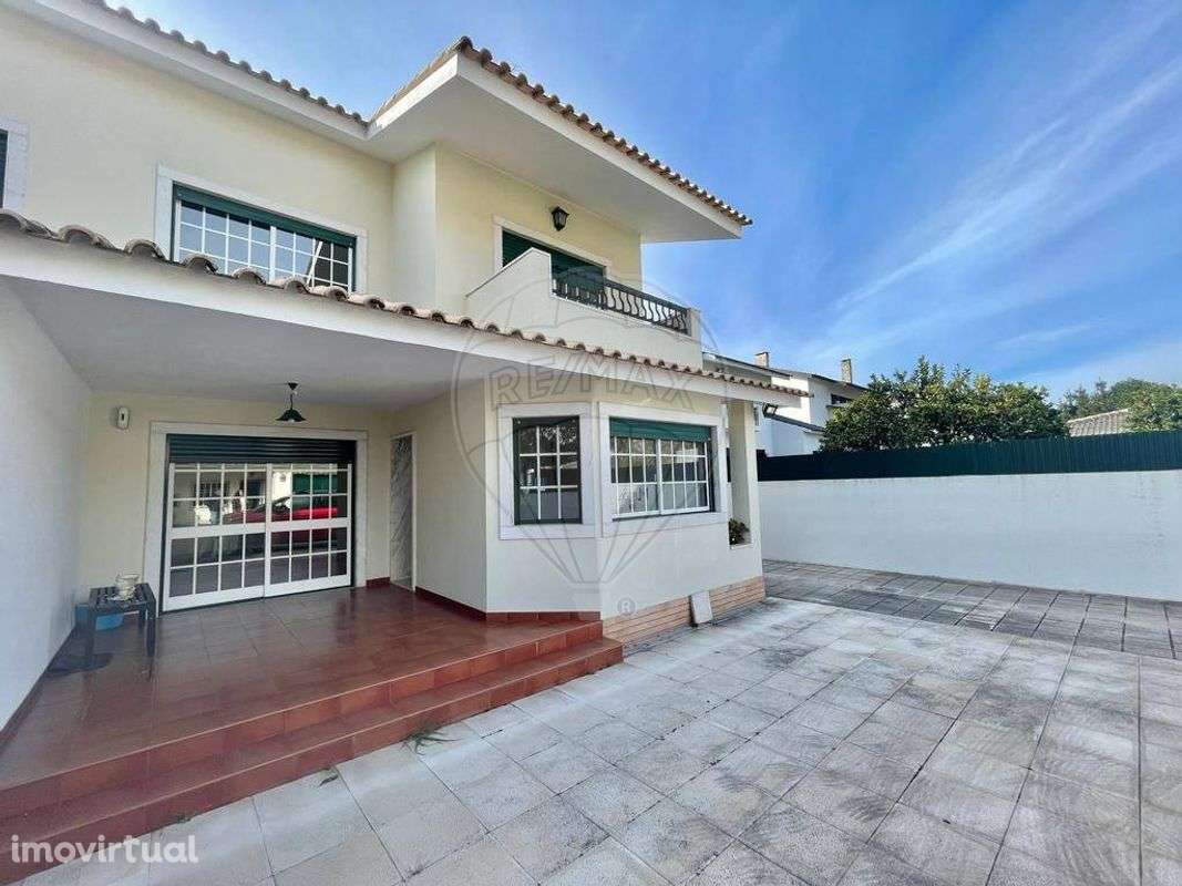 Moradia T5 para venda - Grande imagem: 3/33