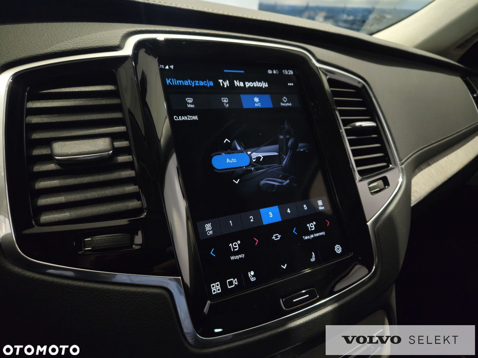 Volvo XC 90 - 25
