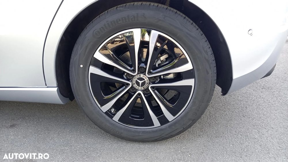 Mercedes-Benz A 180 7G-DCT - 10