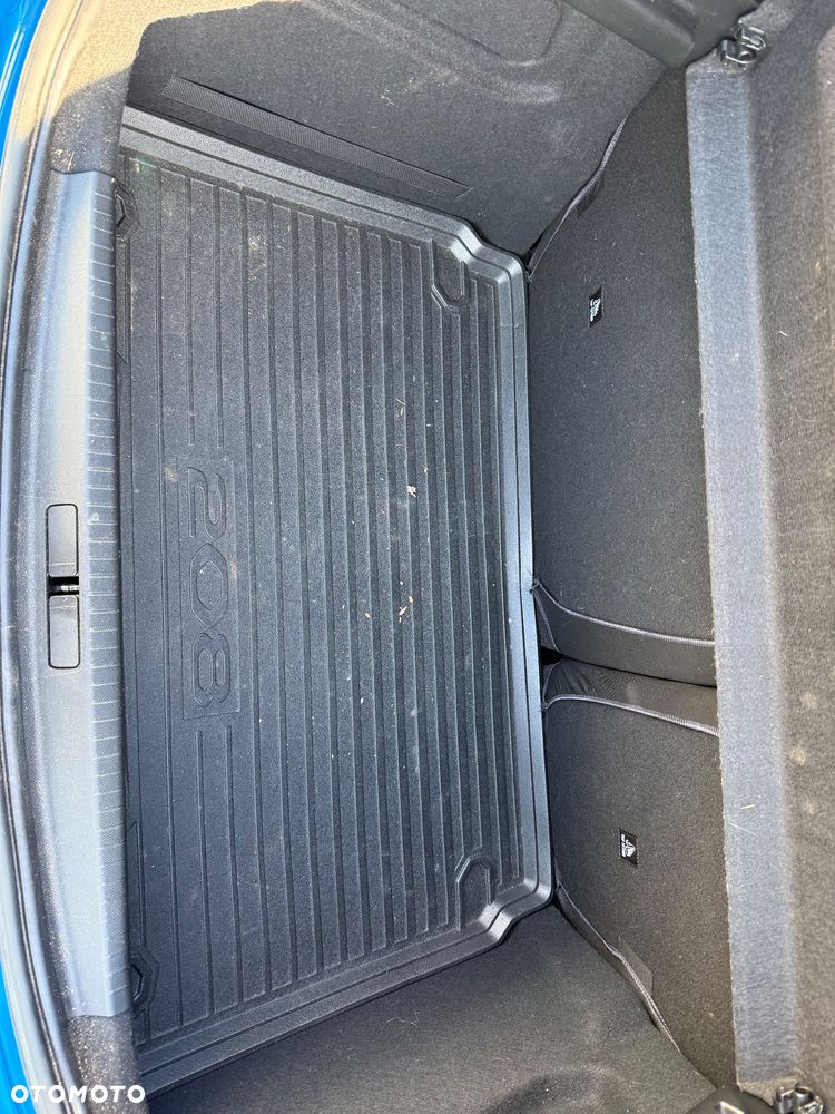 Peugeot 208 Elektromotor 136 Style - 12