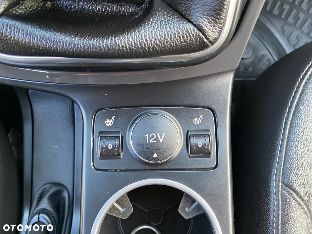Ford Kuga 2.0 TDCi 4x4 Titanium - 28