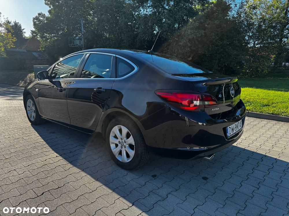 Opel Astra 1.4 T Active EU6 - 7