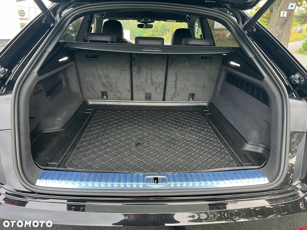 Audi SQ8 TFSI Quattro Tiptronic - 11
