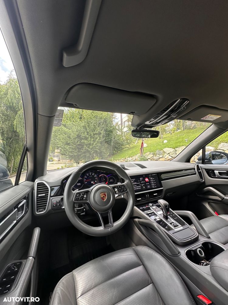 Porsche Cayenne Tiptronic S - 12