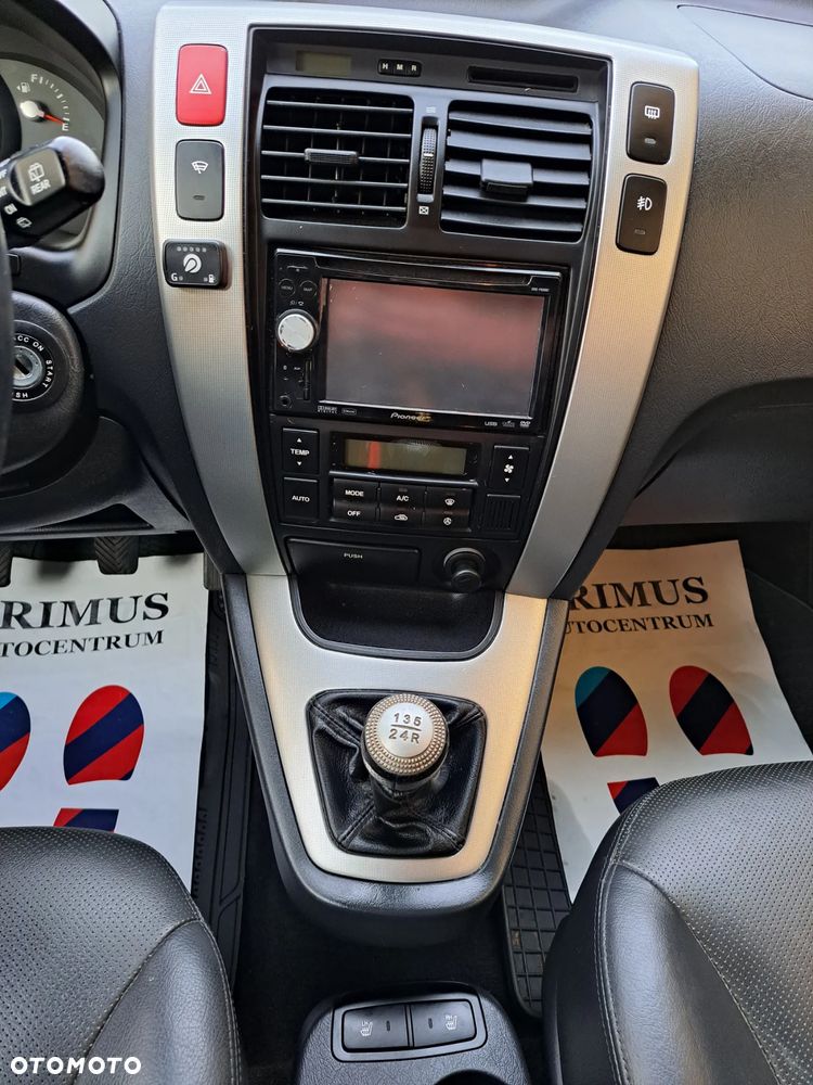 Hyundai Tucson 2.0 Active / Style - 18