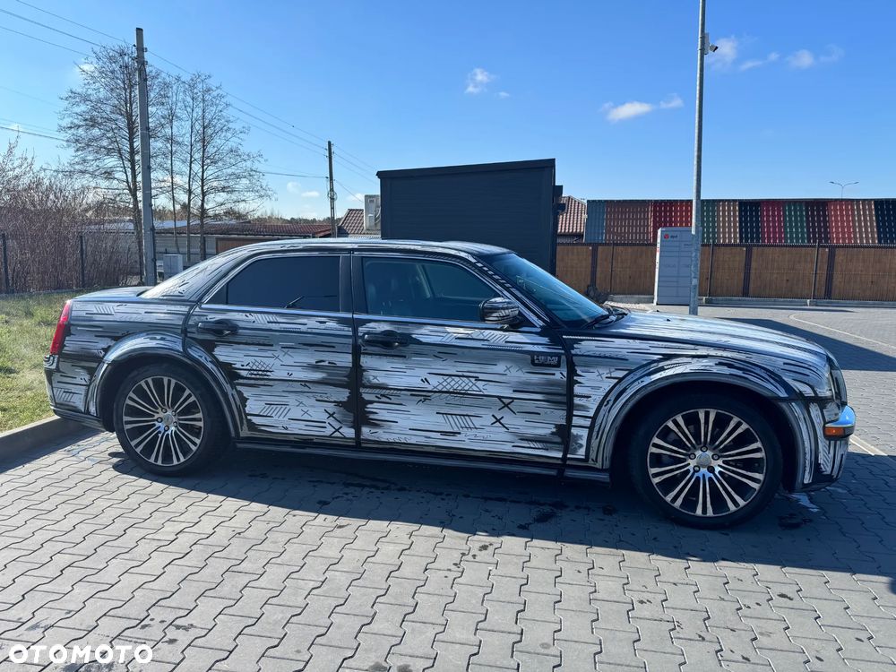 Chrysler 300C - 5