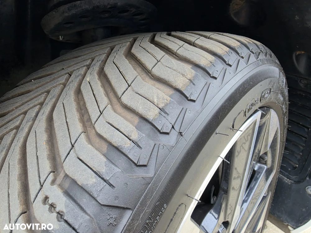 Peugeot 308 PureTech 130 EAT8 Allure - 14