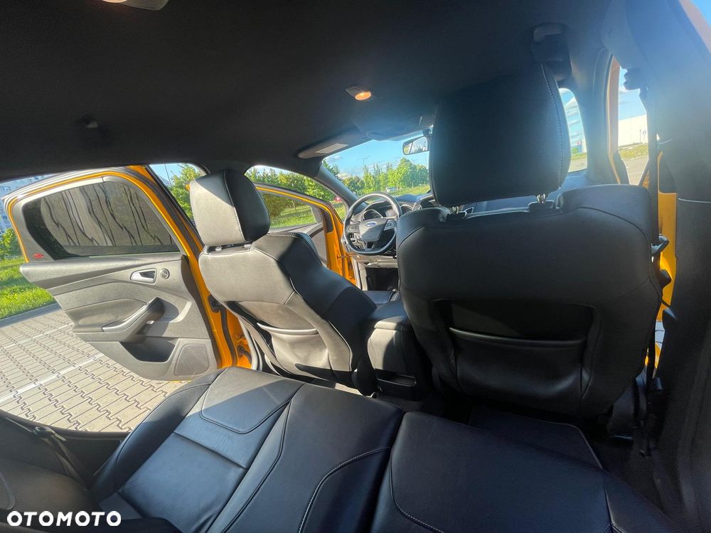 Ford Focus 2.0 EcoBoost ST - 26