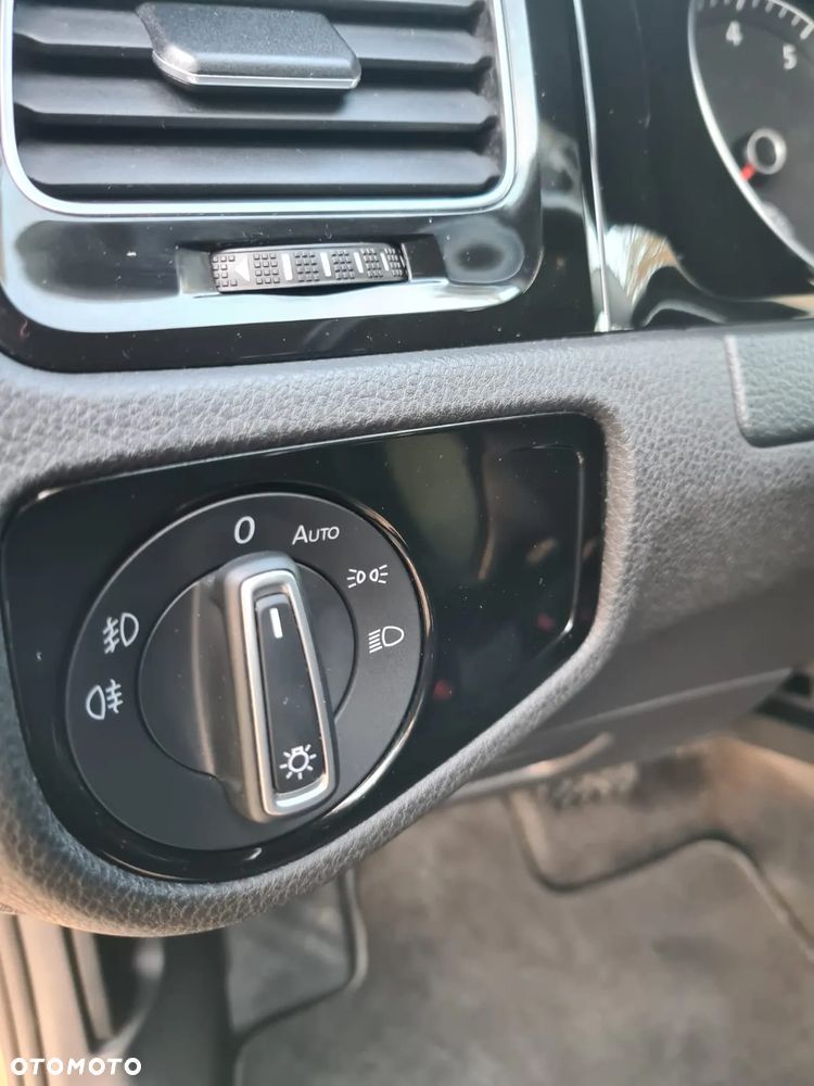 Volkswagen Golf VII 1.4 TSI BMT Highline DSG - 17