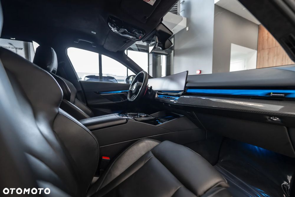 BMW M5 PHEV - 39