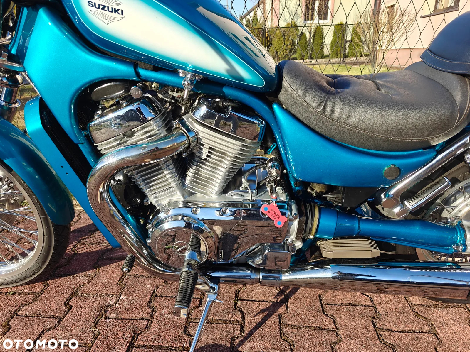 Suzuki Intruder - 14