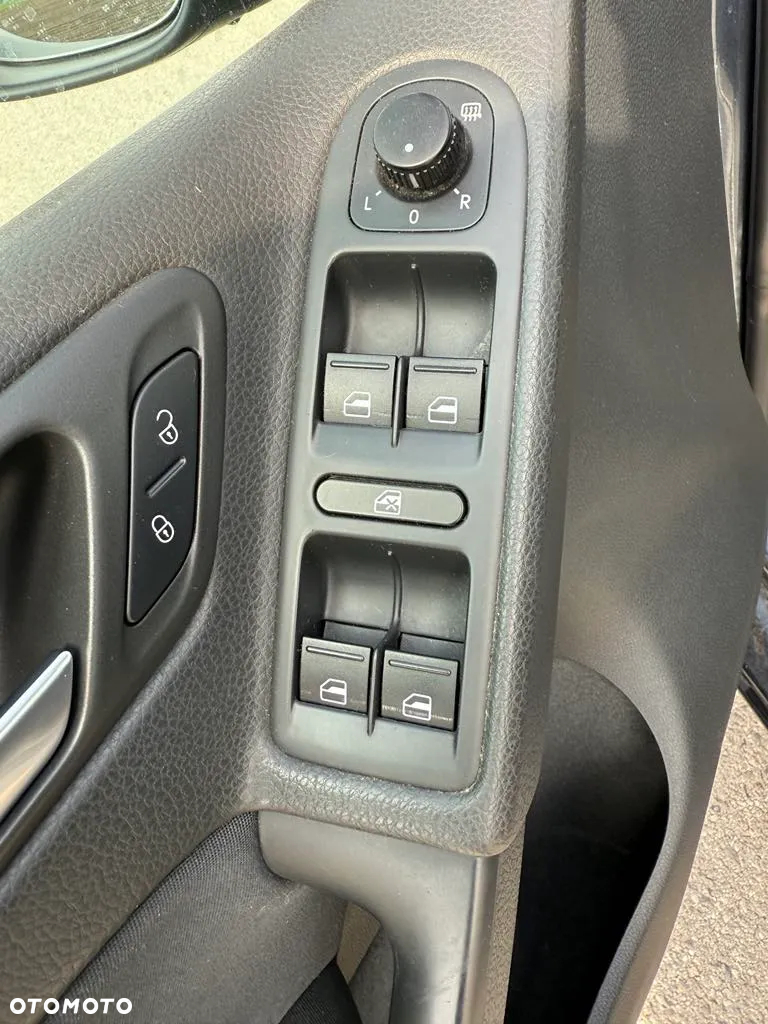 Volkswagen Golf - 14