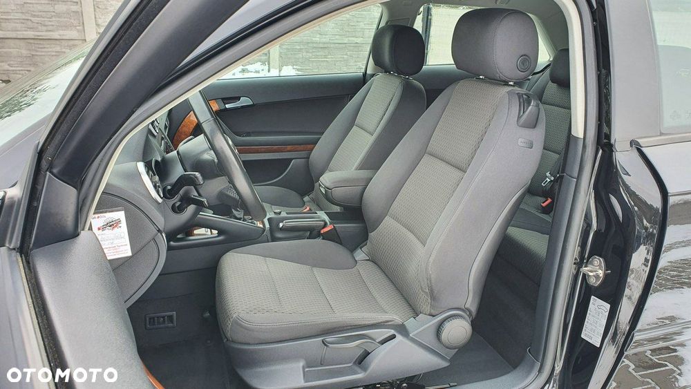 Audi A3 3-drzwiowe 2.0 TDI DPF Ambiente - 6