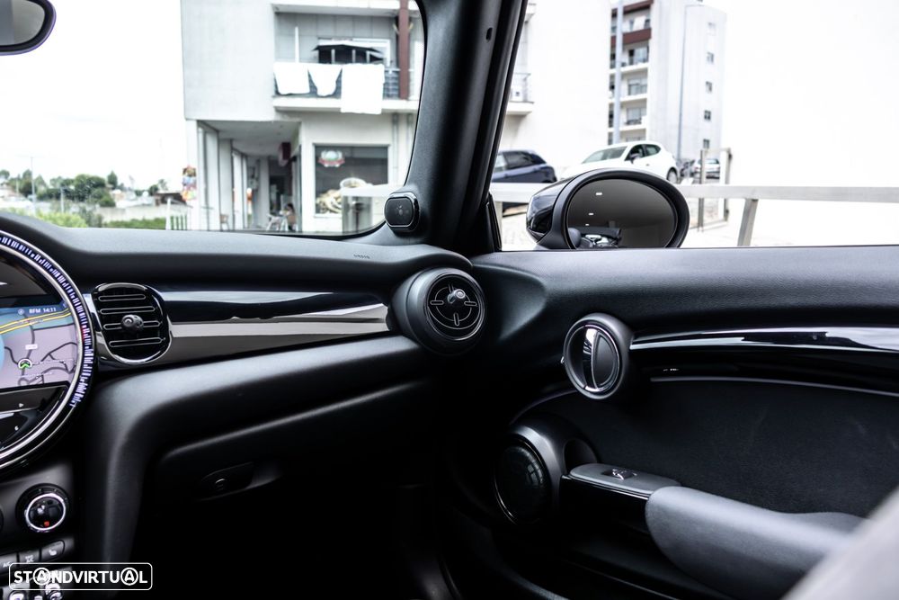 MINI Cabrio - 24