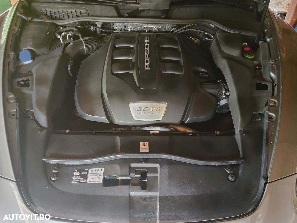 Porsche Cayenne 3.0TD TipTronic - 11