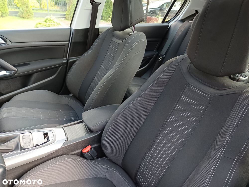 Peugeot 308 BlueHDi 120 EAT6 Stop & Start GT-Line Edition - 8