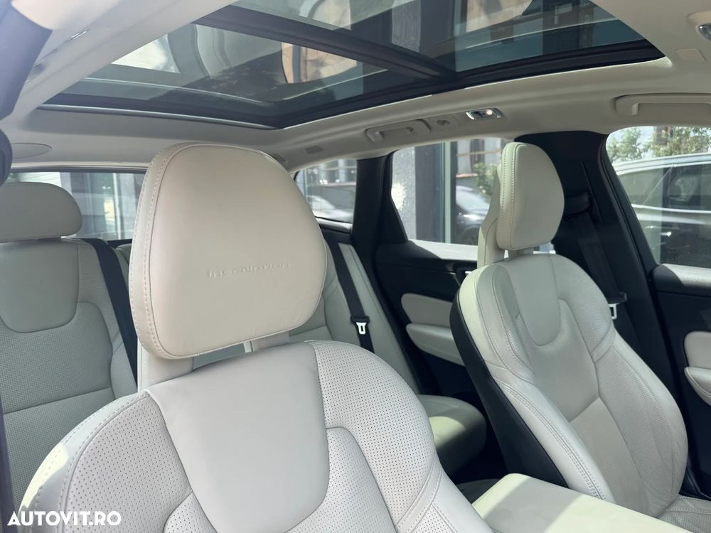 Volvo XC 60 T8 Twin Engine AWD Inscription - 11