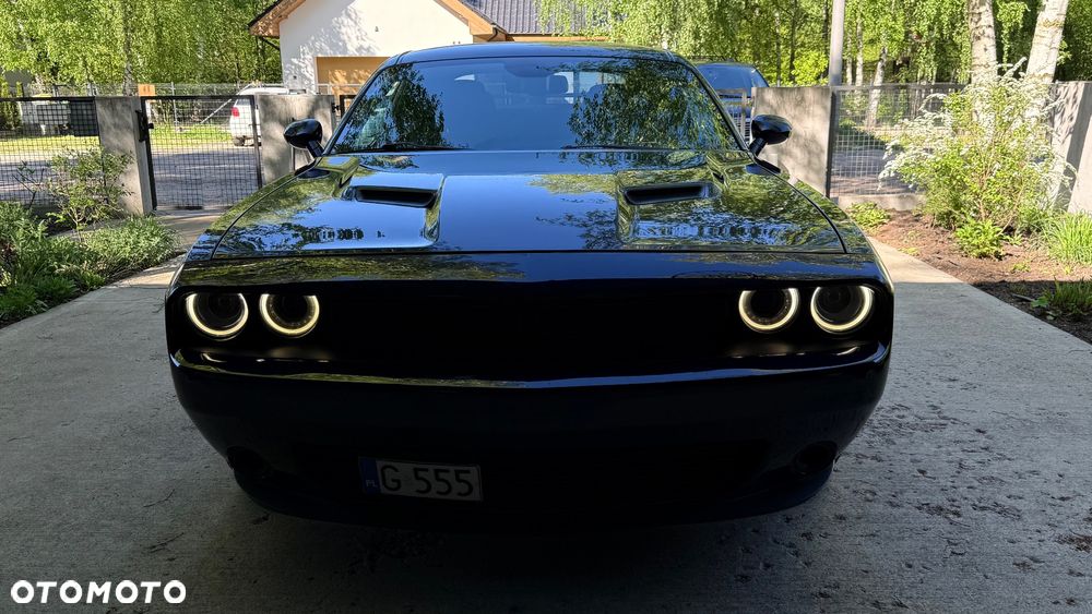 Dodge Challenger - 14