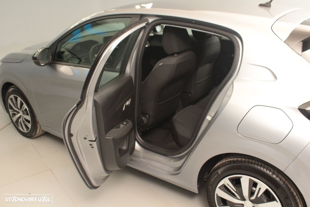 Peugeot 208 1.2 PureTech Active Pack - 33