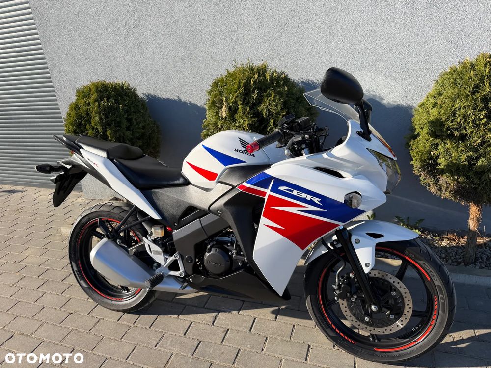 Honda CBR - 3