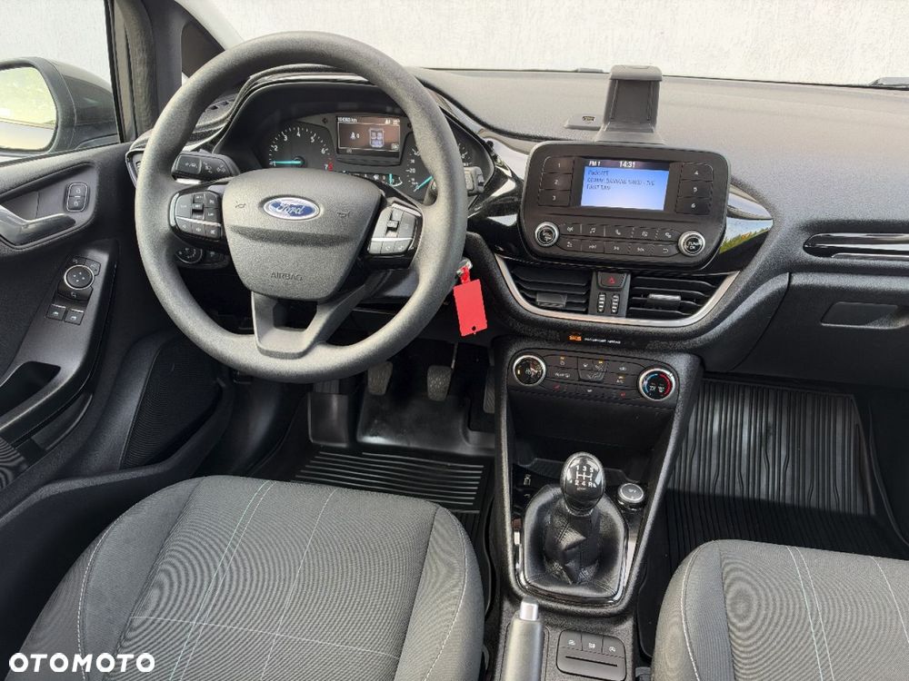 Ford Fiesta - 7