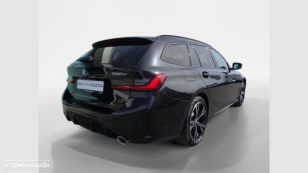 BMW 330 e Pack Desportivo M Auto - 4